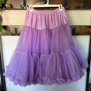💜 1950s Style Ruffled Petticoat Crinoline